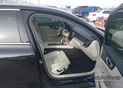 2020 Volvo S60 T5 Inscription z USA, uszkodzony, nr VIN 7JR102FL5LG060998